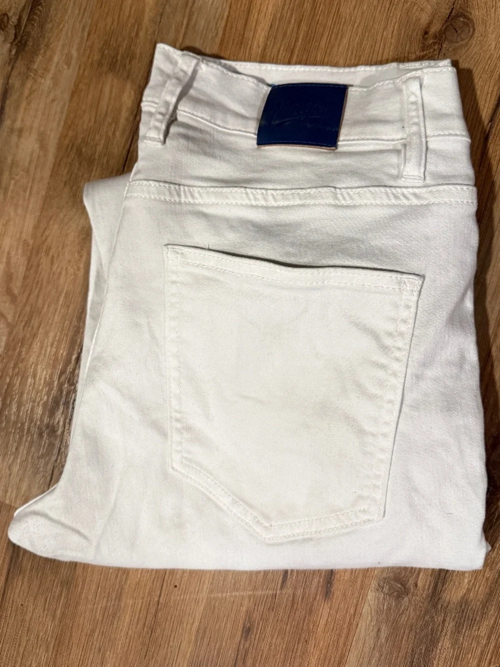Mugsy South Shores 4- Way Stretch White Jeans 32x30